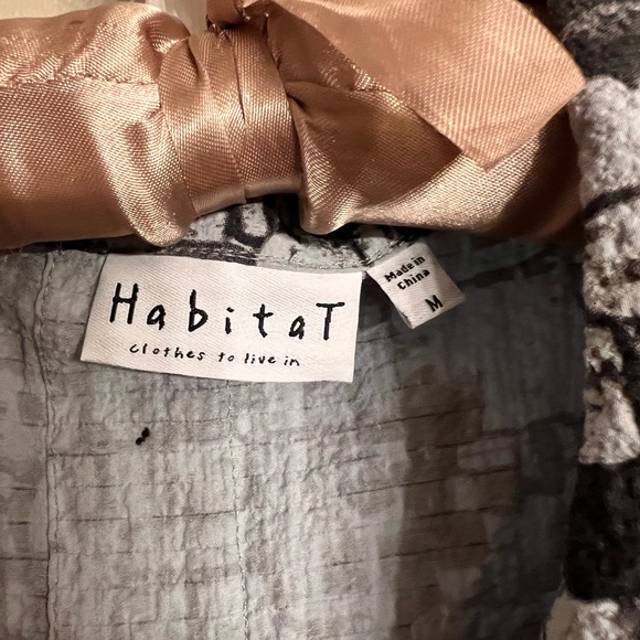 Habitat Women's Textured Fun Button Down High Low Shirt Collar Multi Grey Small - Picture 5 of 8